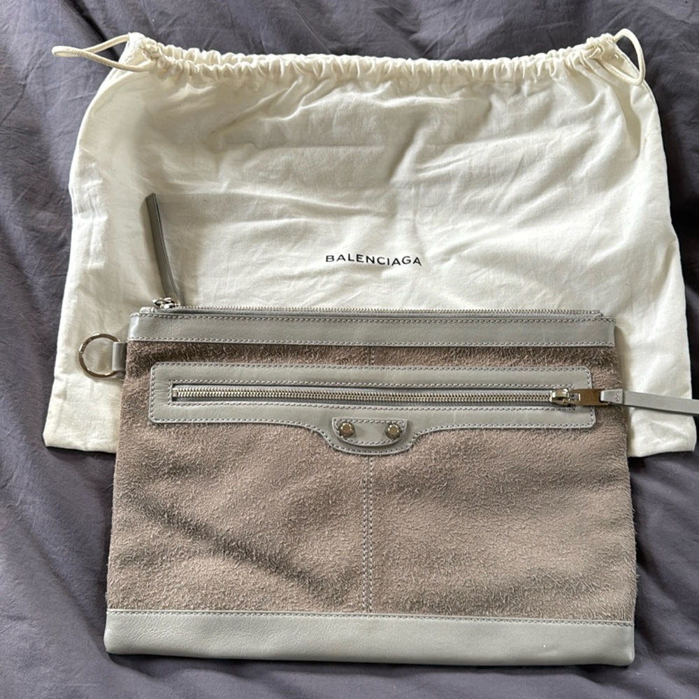 Vintage Balenciaga beige/gray suede clutch 12.5” x 9” (early 2000s)